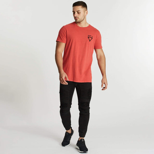 Terminal Cape Back T-Shirt Pigment Hibiscus Red