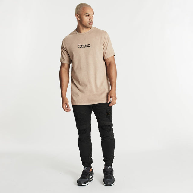 Transition Cape Back T-Shirt Pigment Warm Taupe