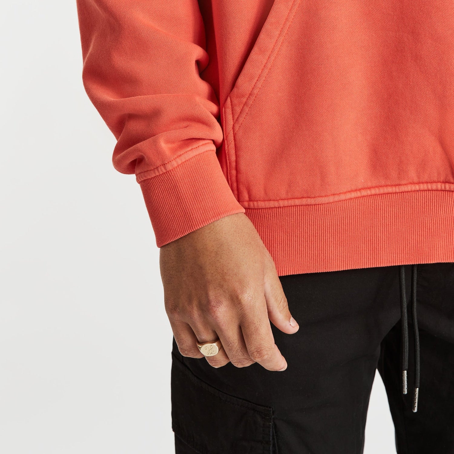 Tri-Star Relaxed Hooded Sweater Pigment Flame Red