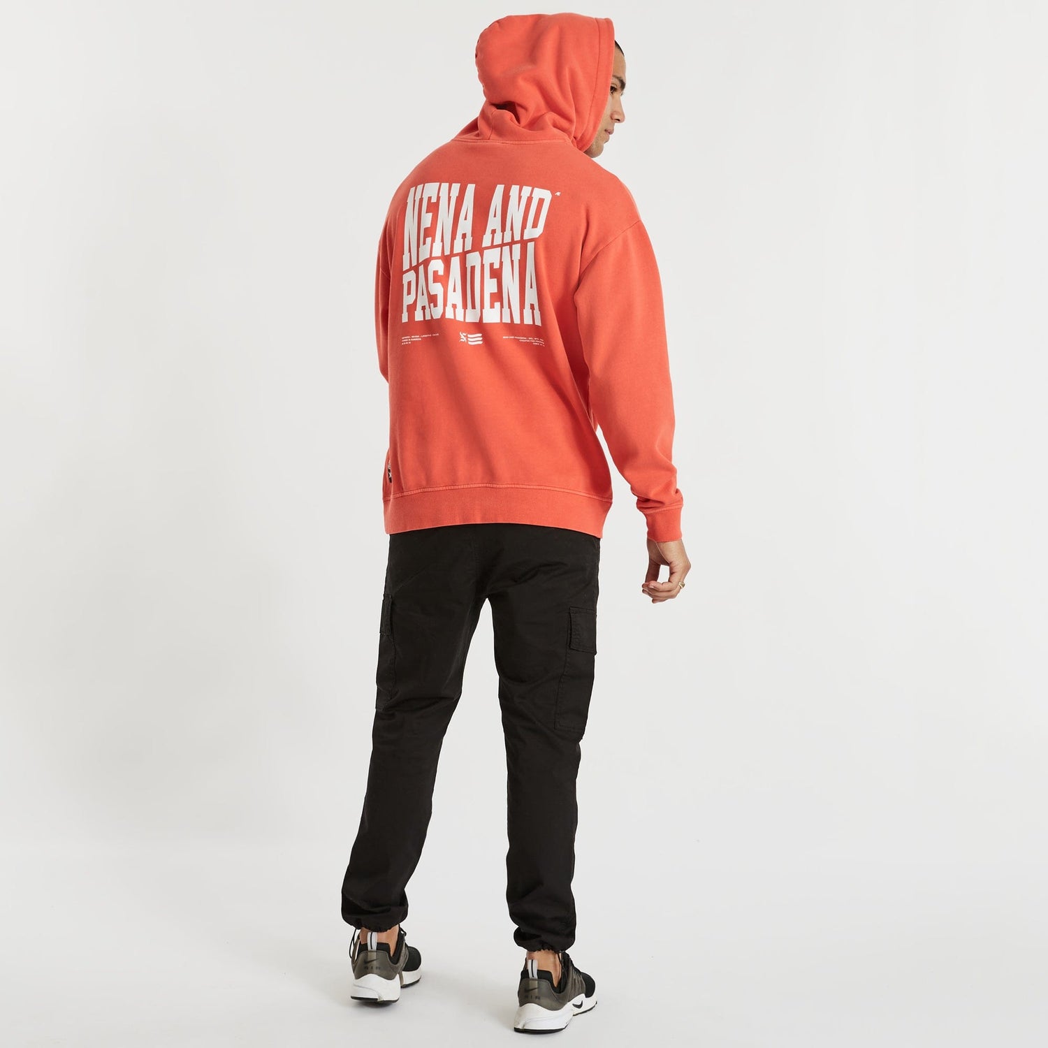 Tri-Star Relaxed Hooded Sweater Pigment Flame Red