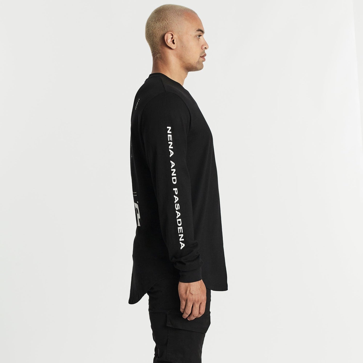 Wreck Cape Back Long Sleeve T-Shirt Jet Black